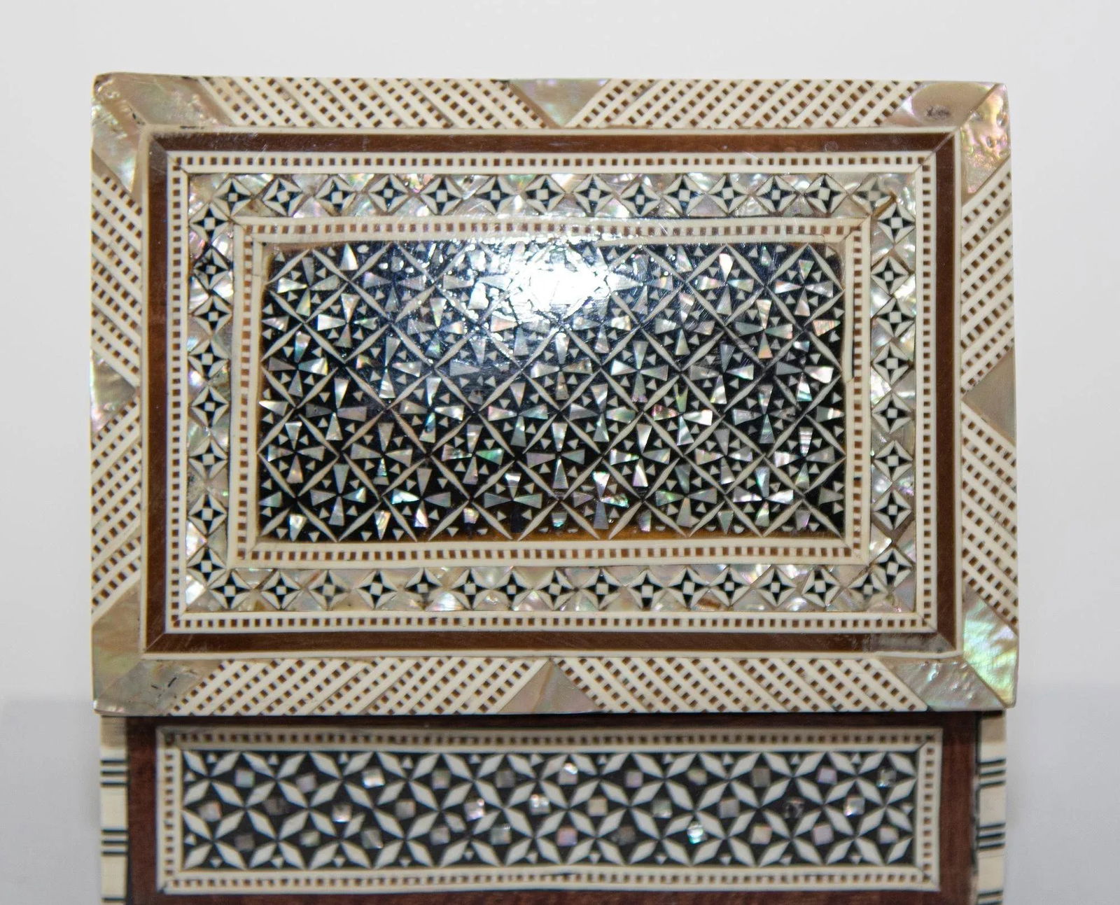Middle Eastern Mosaic Wood Box With Inlays Shell, C. 1950s - 7
