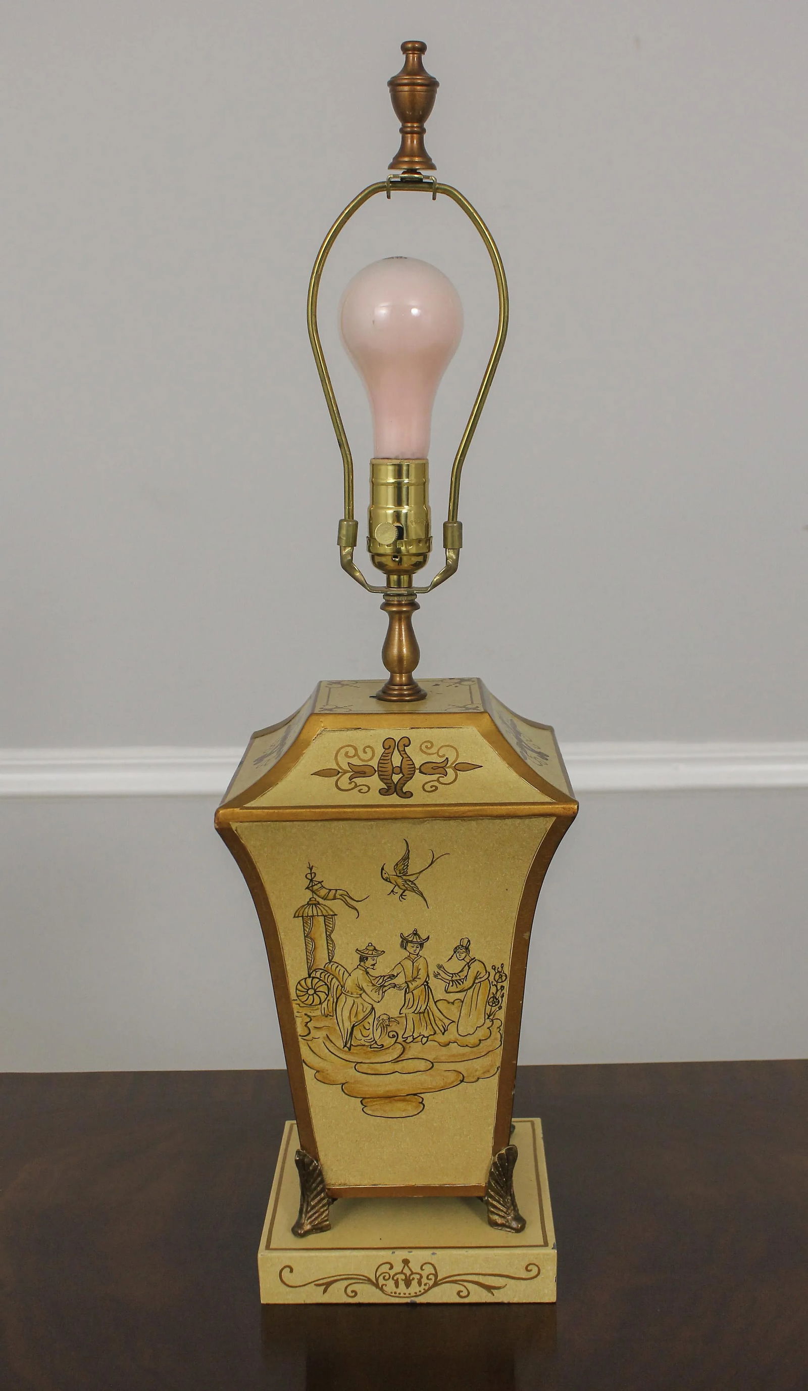 Chinoiserie Toleware Table Lamp - 12