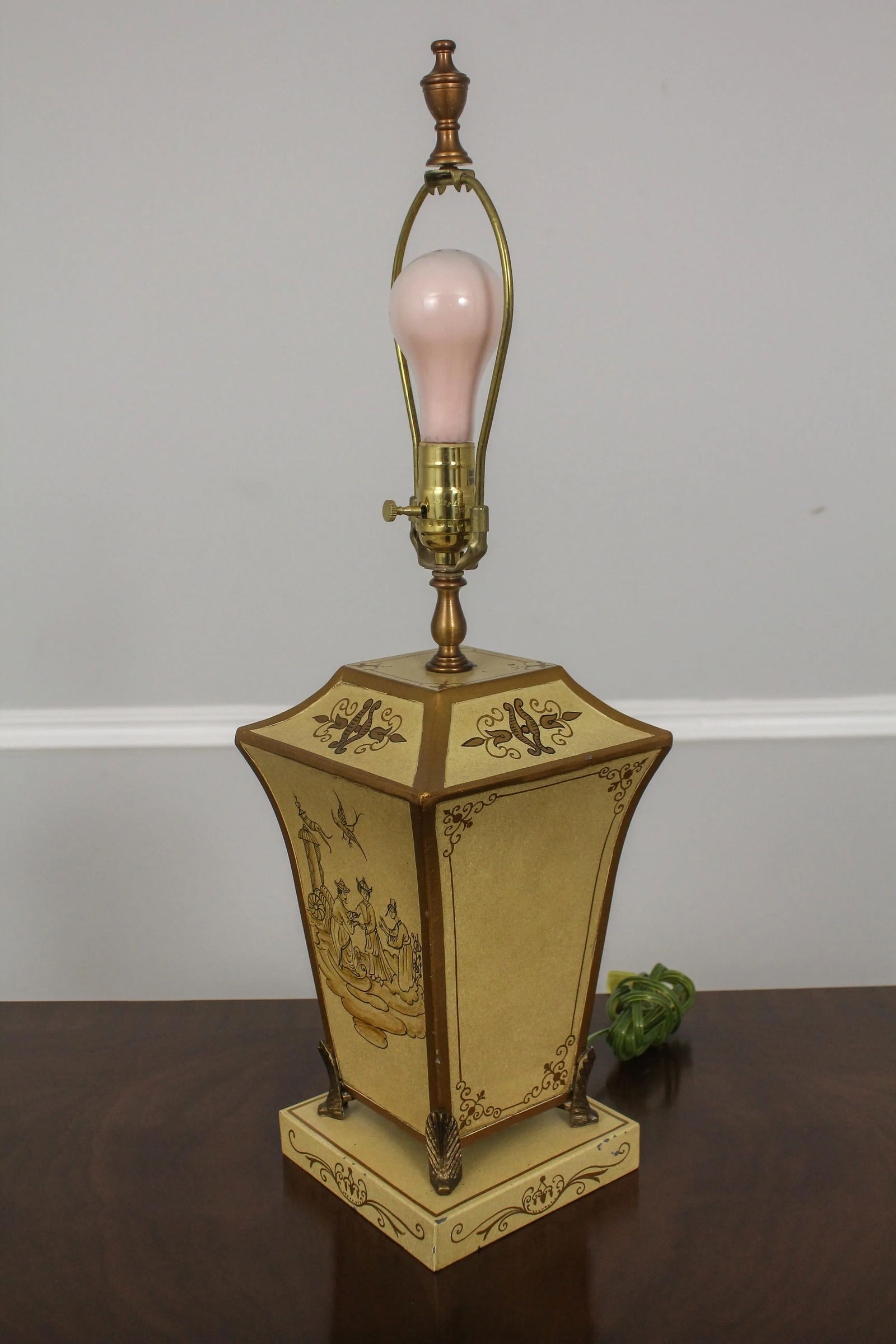 Chinoiserie Toleware Table Lamp - 2