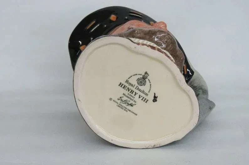 Royal Doulton Henry VIII D6642 English Porcelain Character Mug - 3