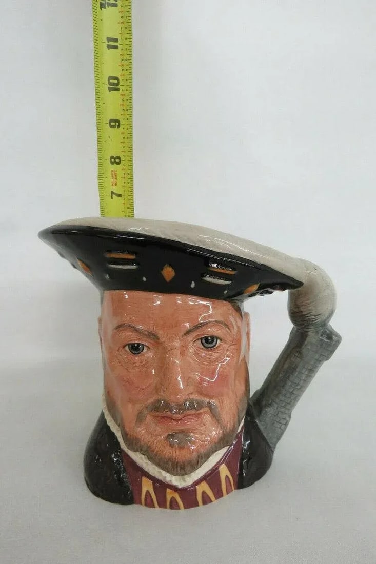 Royal Doulton Henry VIII D6642 English Porcelain Character Mug - 7