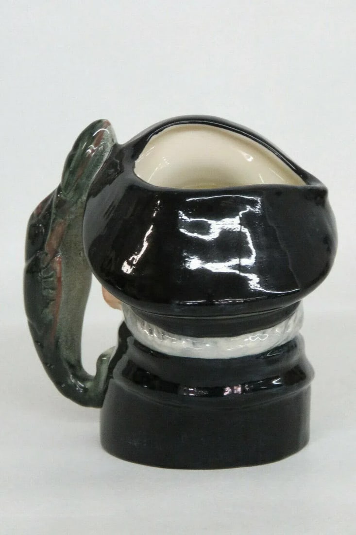 Royal Doulton Lobster Man D6620 English Small Character Mug - 7