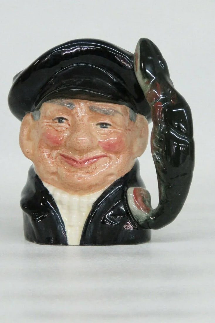 Royal Doulton Lobster Man D6620 English Small Character Mug - 8