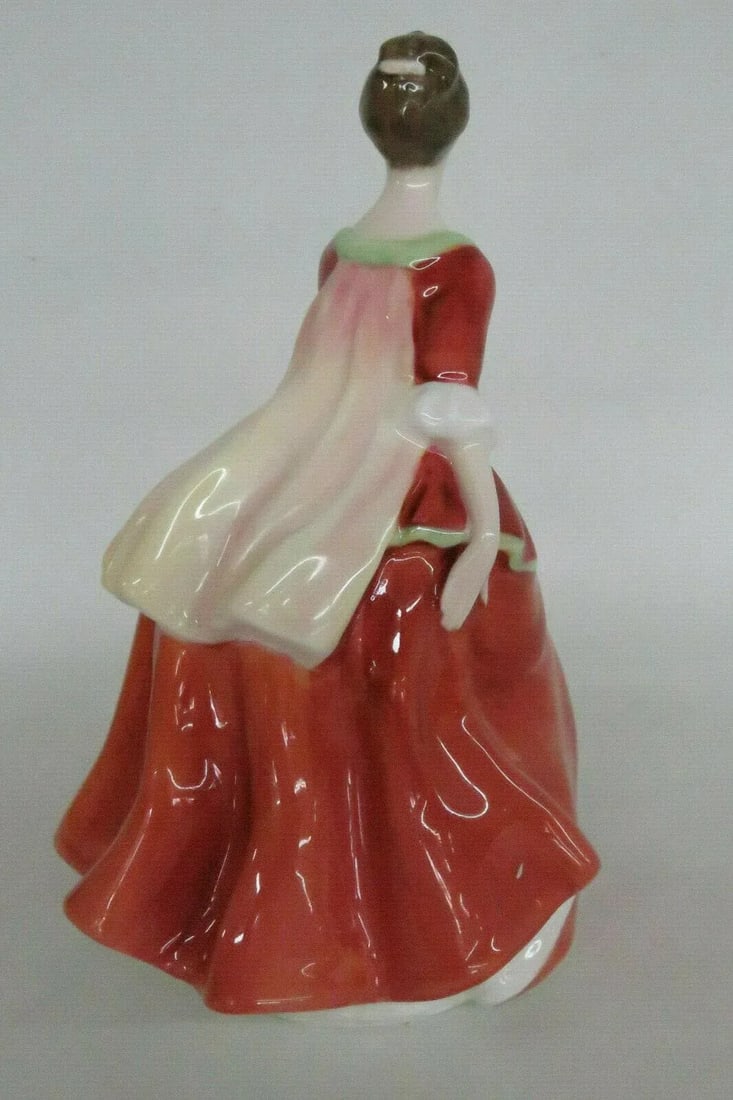 Royal Doulton HN3970 Flower of Love English Bone China Porcelain Figurine - 2
