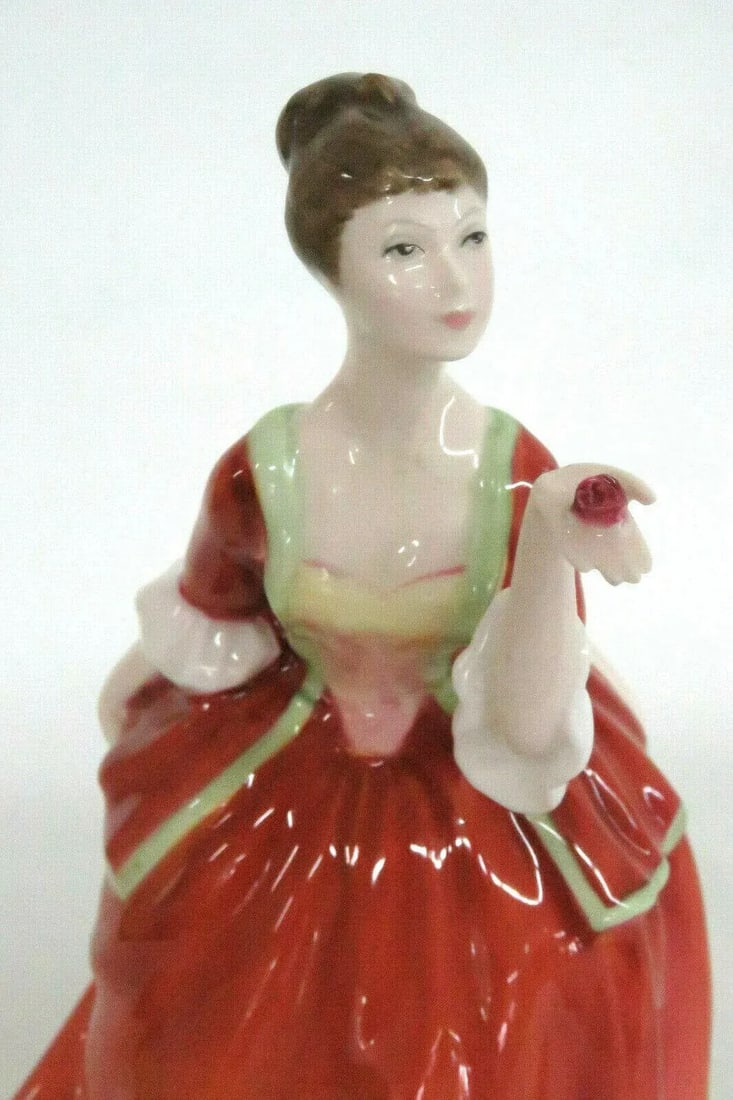 Royal Doulton HN3970 Flower of Love English Bone China Porcelain Figurine - 3