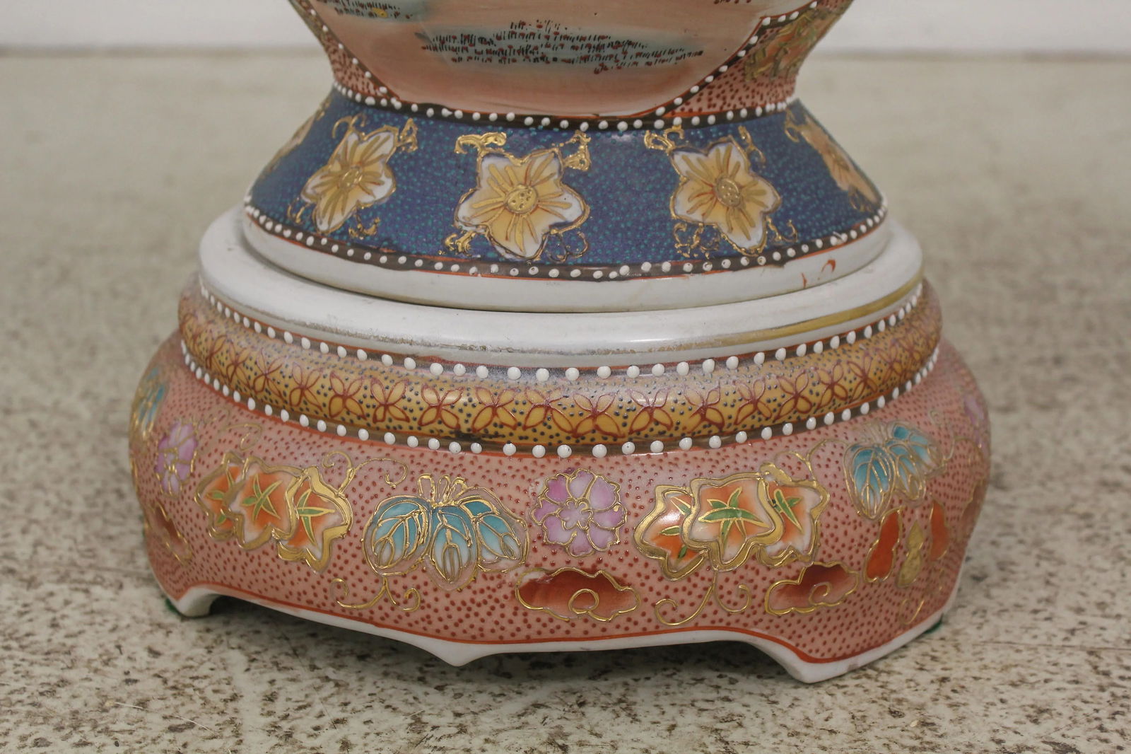 Vintage 2 Piece Chinese Decorative Urn Vase on Stand - 7