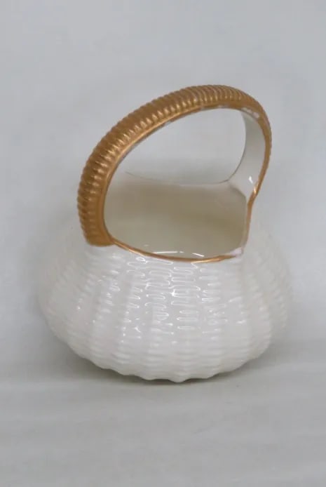 Royal Worchester 1884 Porcelain White and Gold Woven Basket Vase - 2