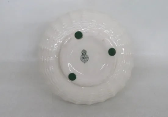 Royal Worchester 1884 Porcelain White and Gold Woven Basket Vase - 4