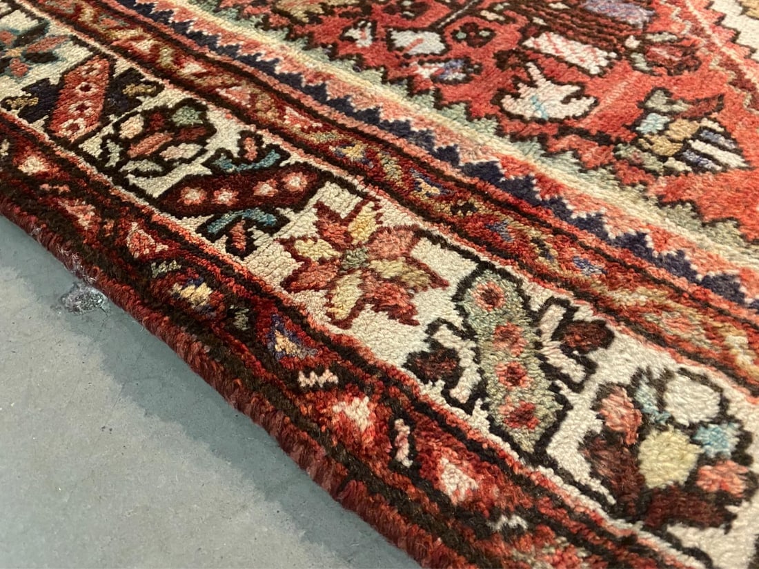 EXQUISITE PERSIAN RUG 3'.7"x7' - 4
