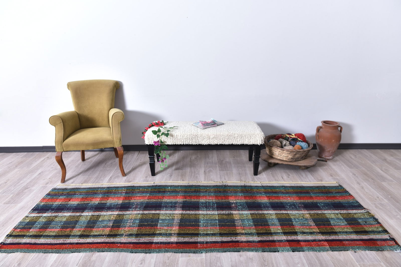 3'2'' x 9'7'' Turkish Flatweave Kilim Rug - 241817 (1 of 13)