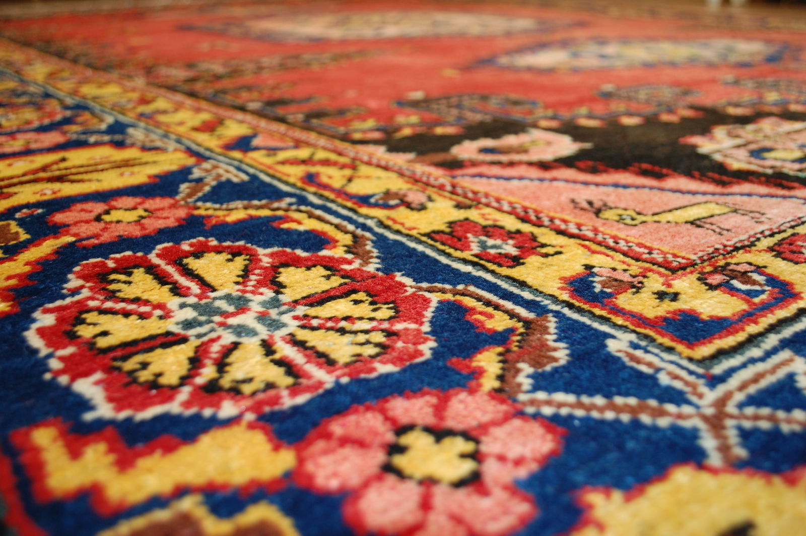 OLD,ANTIQUE CAUCASIAN RUG 10'2" X 7'6" - 16