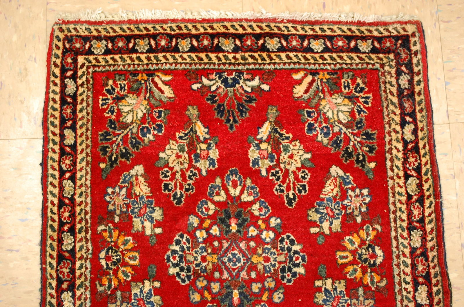 PERSIAN SARUK RUG size is 2' x 2'6" - 3