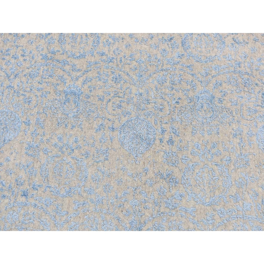 Taupe Color, Jacquard Hand Loomed, Wool and Art Silk, Round Rug - 5