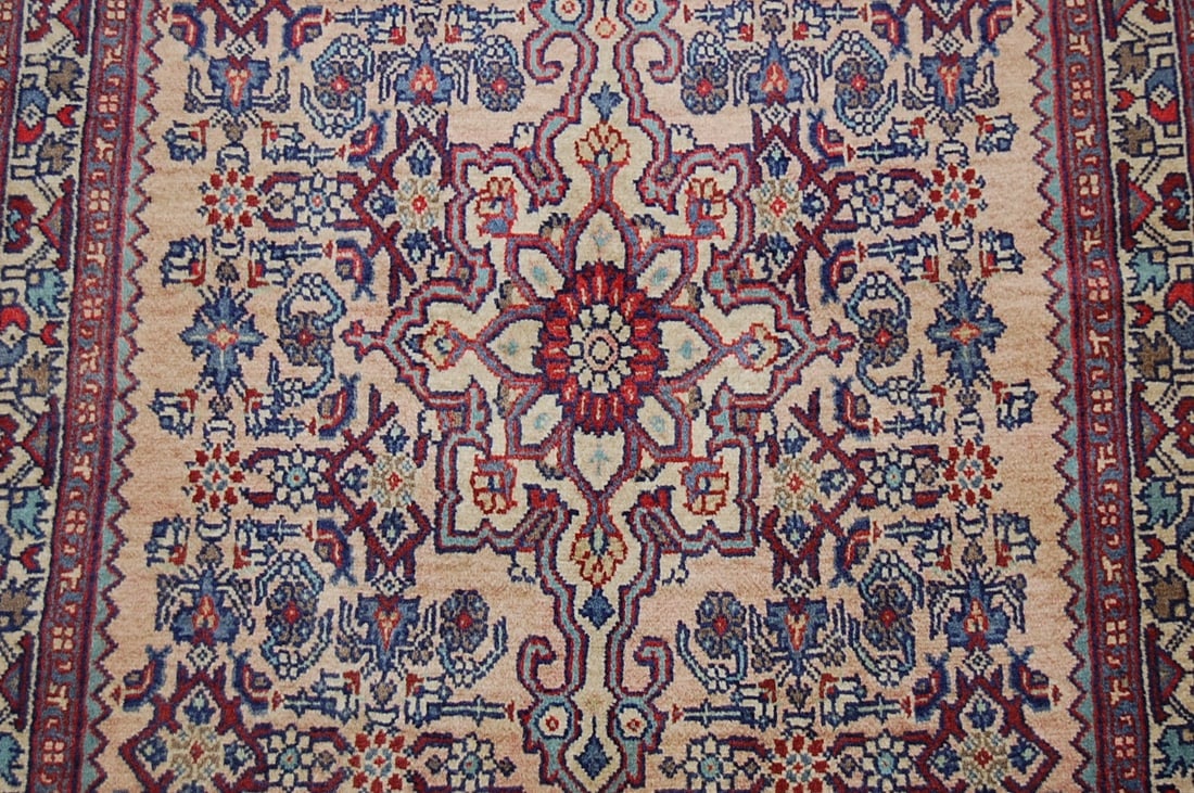 PERSIAN BIJAR RUG 2.6x4.4: Title:PERSIAN BIJAR RUG 2.6x4.4 Description:OLD,ANTIQUE HIGHLY DETAILED AUTHENTIC HAND KNOTTED PERSIAN BIJAR RUG with exact size of 2' 6" x 4' 4".......Beautifully Woven and fine design.......wonderfu