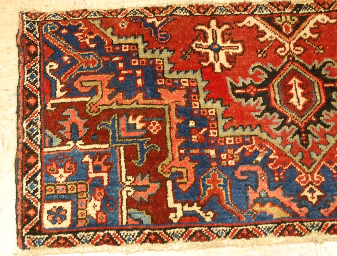 PERSIAN HERIZ RUG 2' x 4' 2" - 2