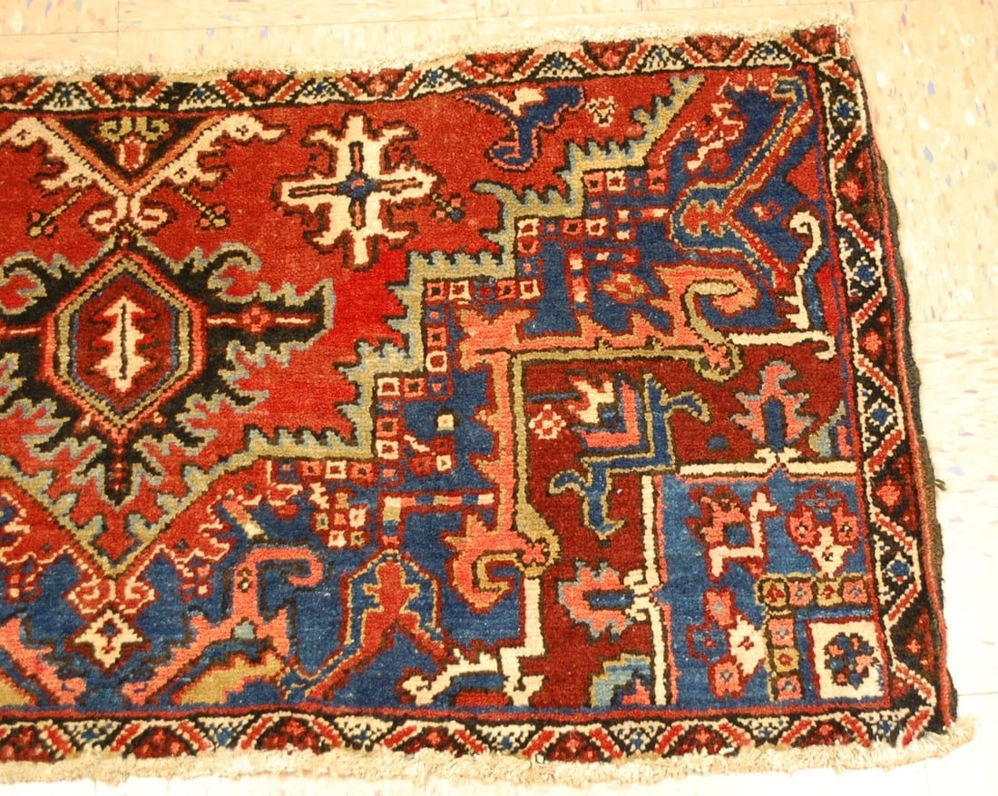 PERSIAN HERIZ RUG 2' x 4' 2" - 3