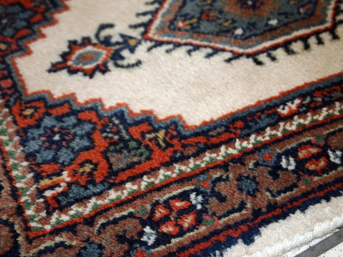 Handmade vintage Persian Hamadan rug 1.3' x 1.9' (41cm x 59cm) 1970s - 10
