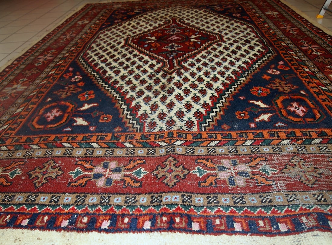 Handmade vintage Persian Hamadan rug 5.7' x 7.9' (175cm x 240cm) 1970s - 11
