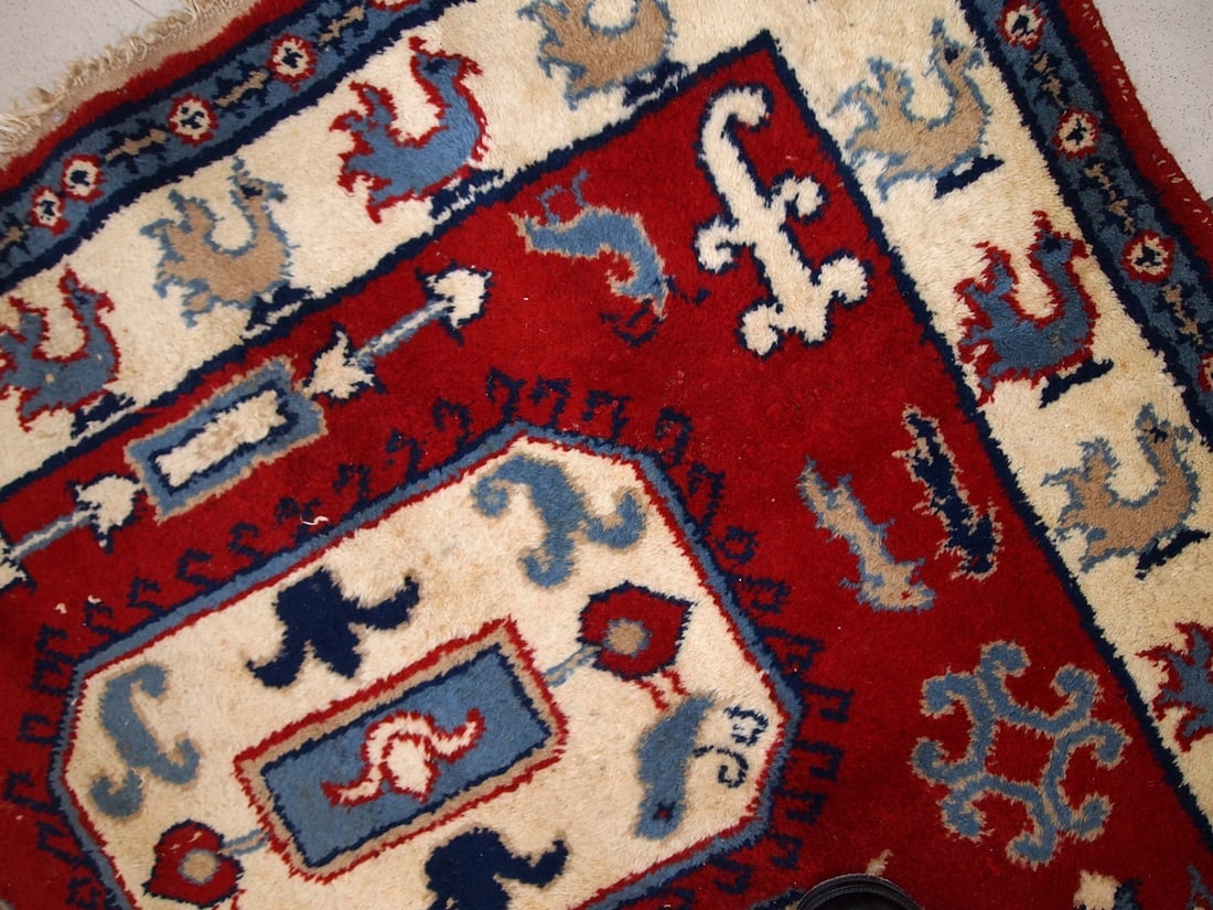 Handmade vintage Caucasian Kazak rug 4' x 6' (122cm x 185cm) 1970s - 6