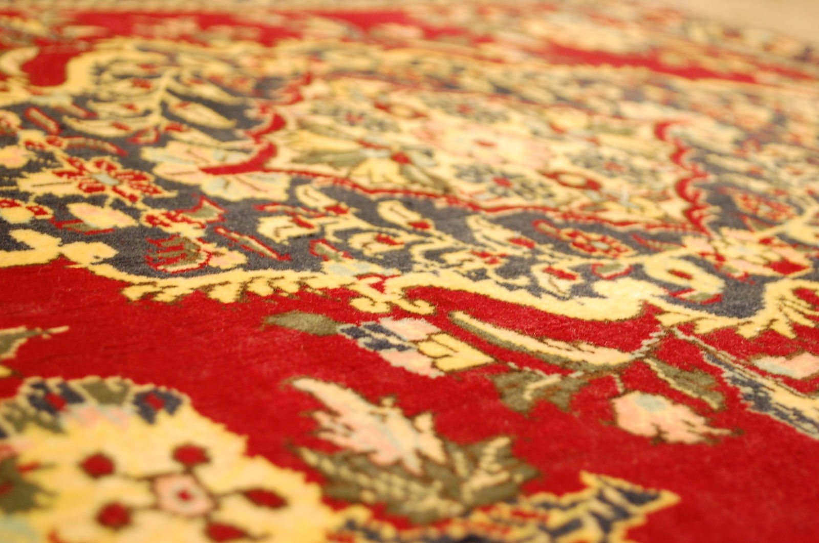 PERSIAN BIJAR RUG 2' 7" x 2' 8" - 9