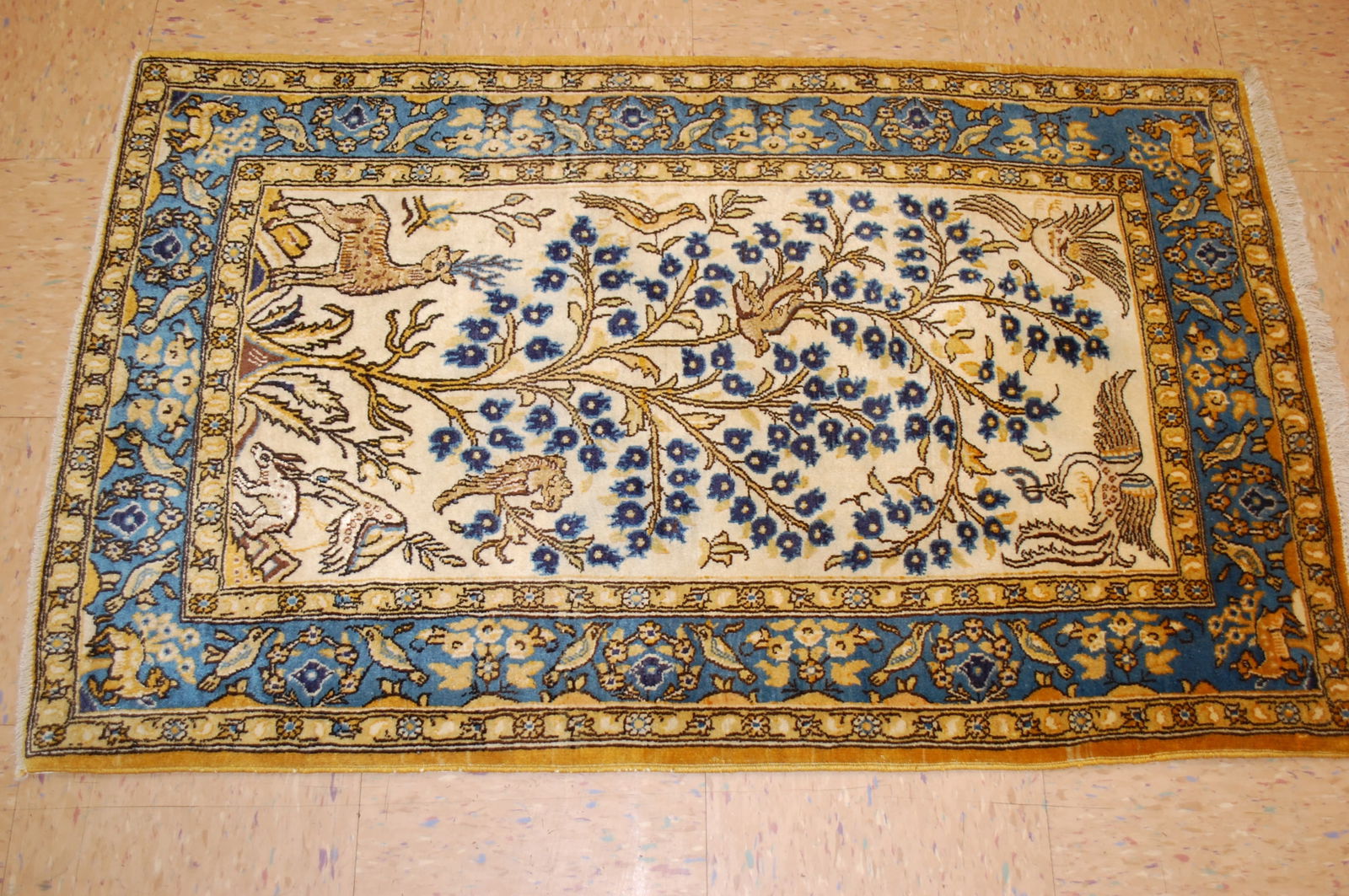Persian QUME RUG 2'7" x 4'3" - 10