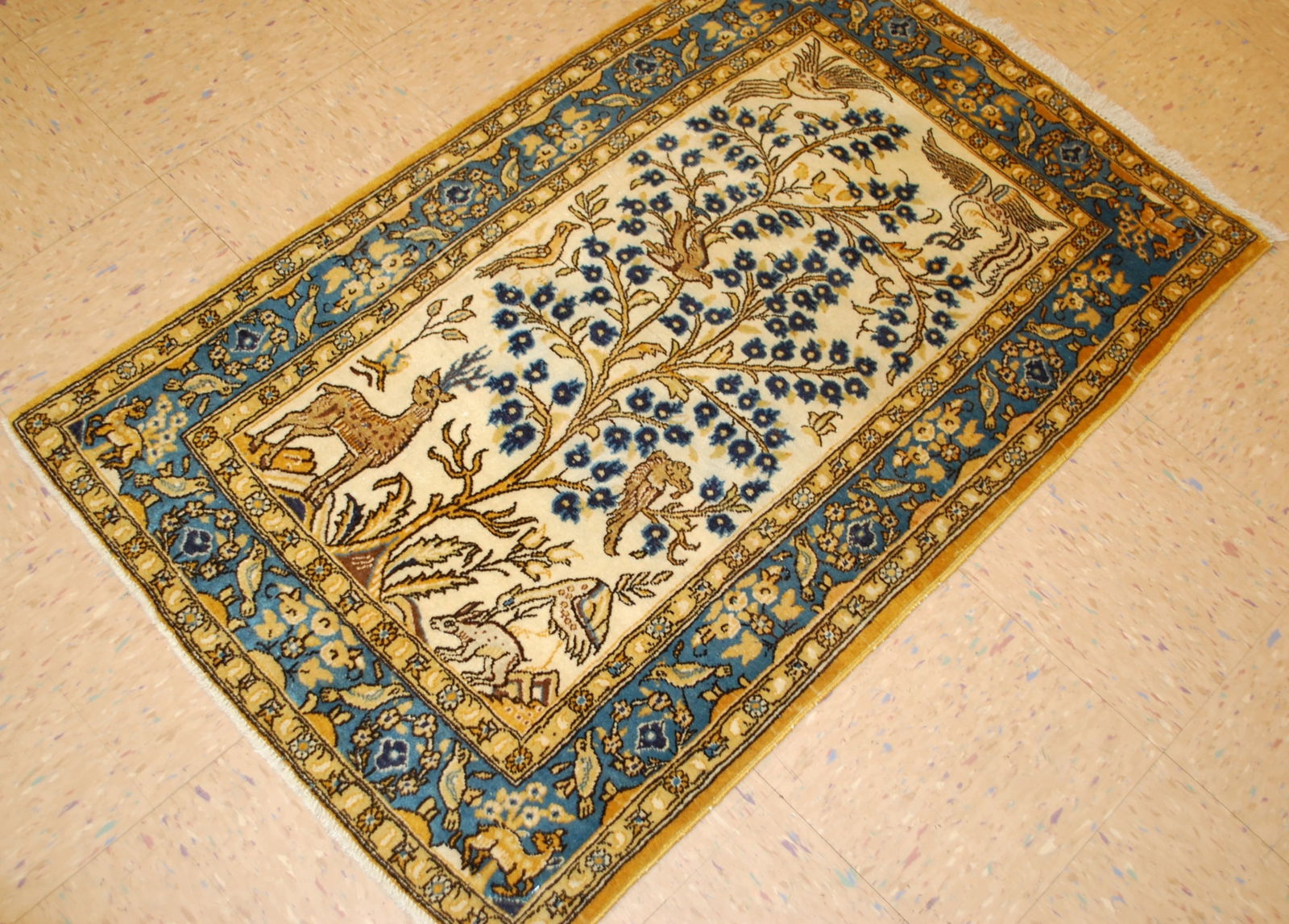 Persian QUME RUG 2'7" x 4'3" - 11