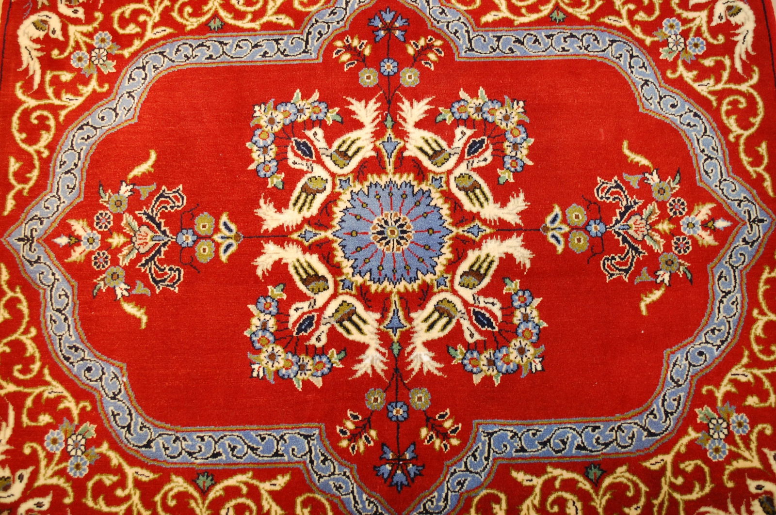 PERSIAN KESHAN RUG 2' 4"x 3' 2": Title: PERSIAN KESHAN RUG 2' 4"x 3' 2" Description:OLD,ANTIQUE KOWK WOOL_HIGH KPSI AUTHENTIC HAND KNOTTED PERSIAN KESHAN RUG .......with an exact size of 2' 4"x 3' 2" .........Bird subjects design ove