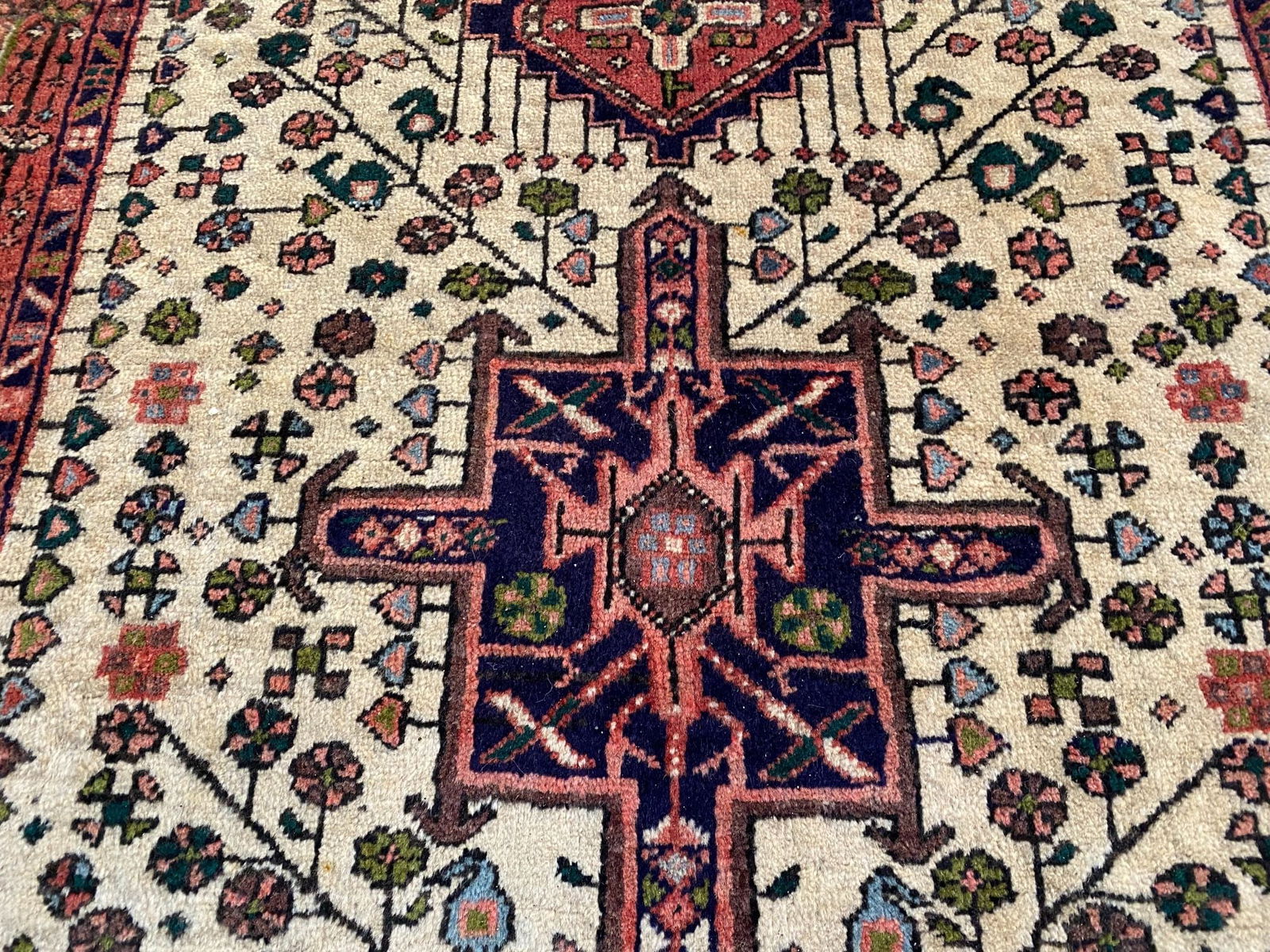 EXQUISITE PERSIAN HERIZ RUNNER 3'.9" X 10'.7" - 8