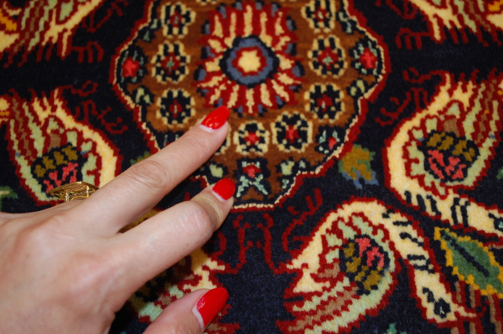 PAIR OF OLD,ANTIQUE PERSIAN-KESHAN RUG 2'5" x 3'4" AND 2'4" X 3'3" - 9