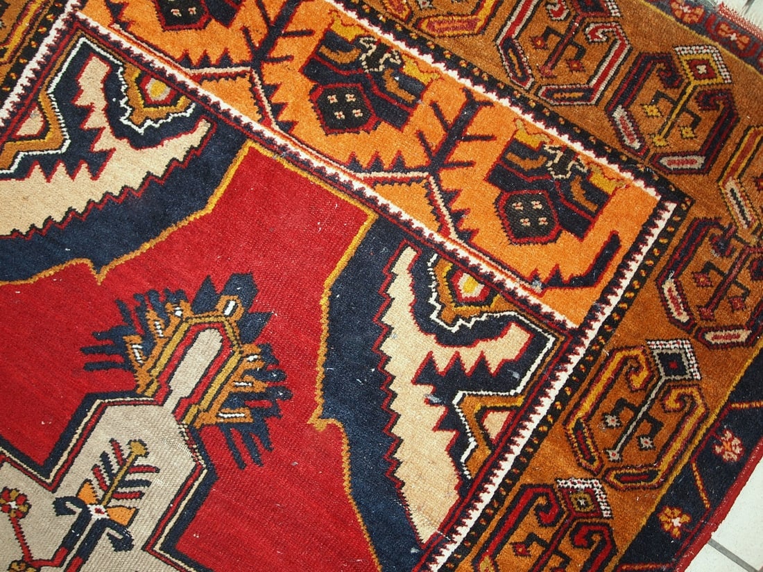 Handmade antique Turkish Anatolian rug 4' x 8.8' (122cm x 269cm) 1920s - 4
