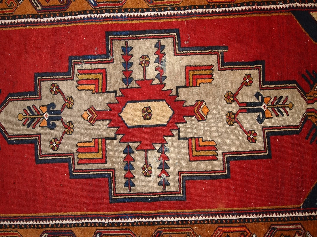 Handmade antique Turkish Anatolian rug 4' x 8.8' (122cm x 269cm) 1920s - 7