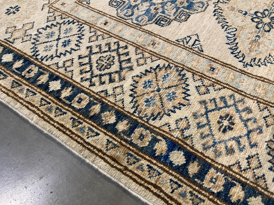 FINE HAND SUPER KAZAK RUG 5'.2"X6'.8" - 5