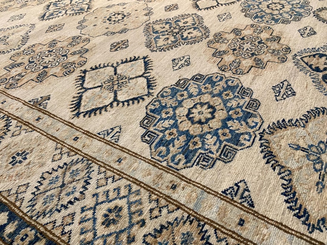 FINE HAND SUPER KAZAK RUG 5'.2"X6'.8" - 8