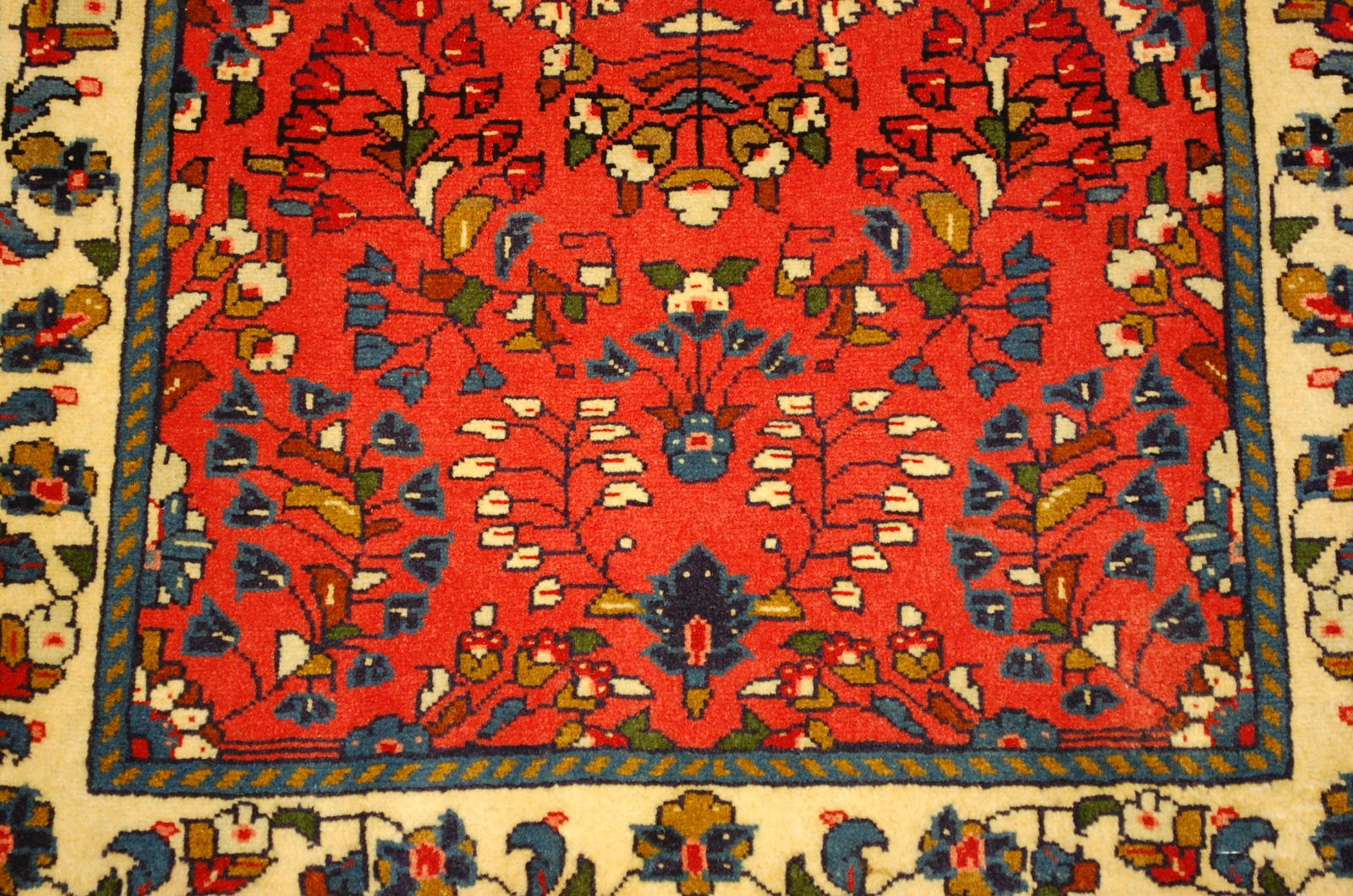 PERSIAN SARUK RUG 2' 2" x 3'9" - 4