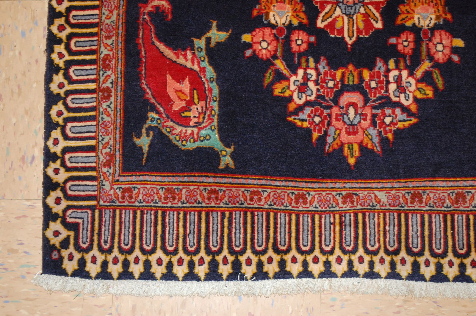 PERSIAN -KASHAN RUG 3'1" x 3'1" - 6