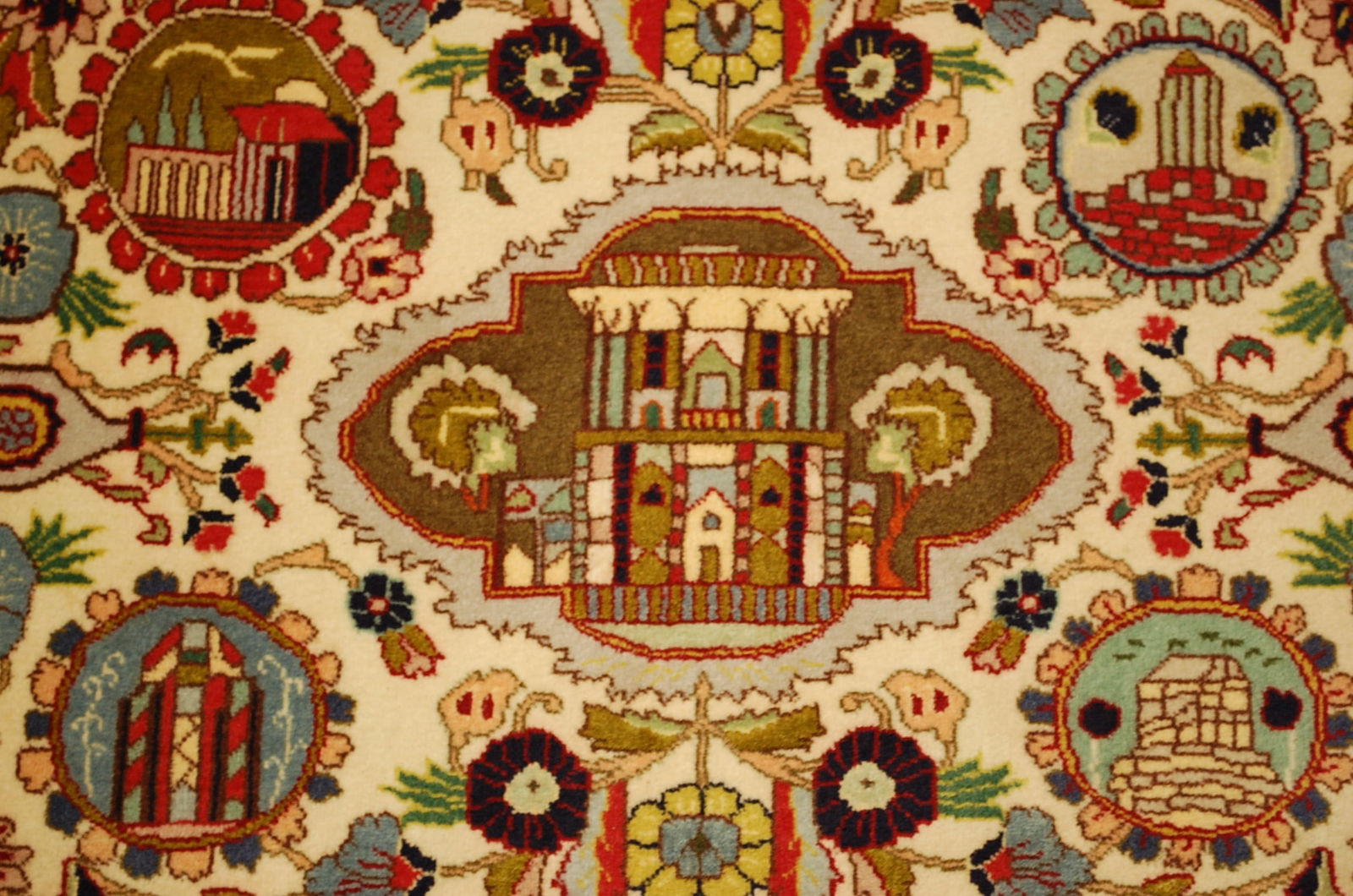 TABRIEZ RUG 2' x 2'10" - 7