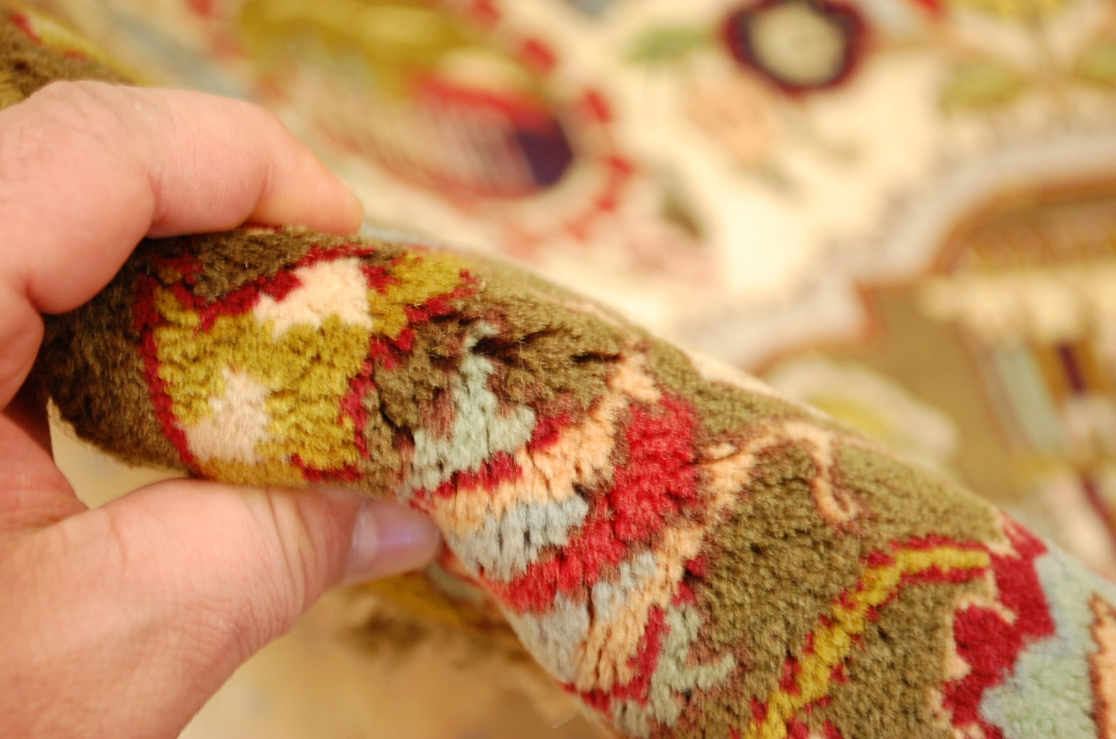 TABRIEZ RUG 2' x 2'10" - 8