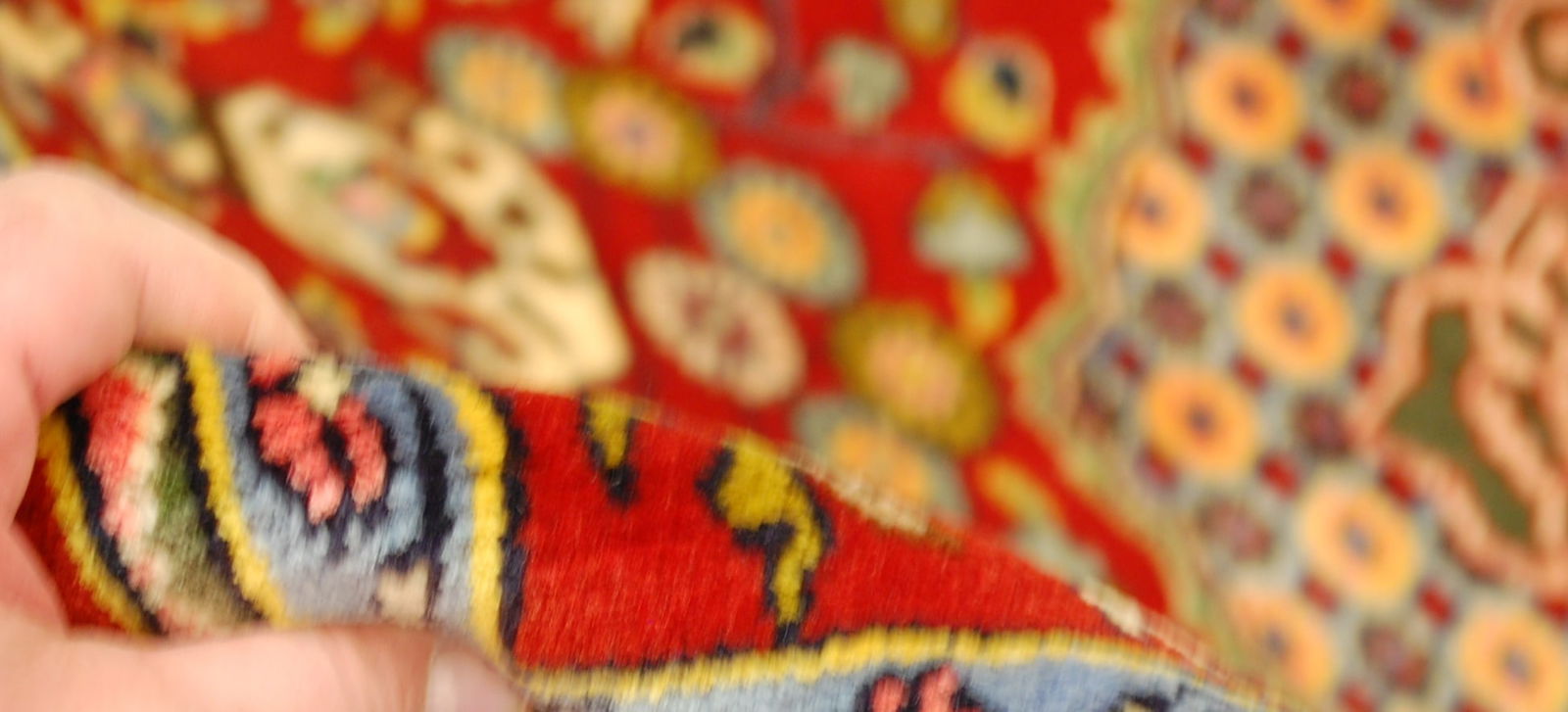 Persian QUME RUG 2'7" x 3'5" - 7