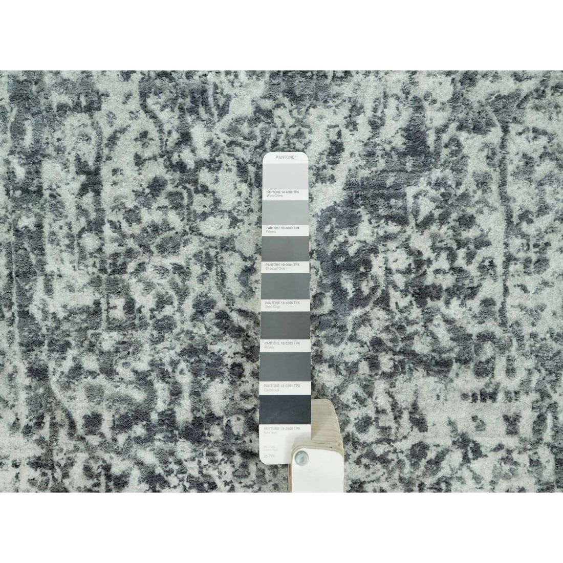 Gray Zoroastrian Design Hand Knotted Wool And Silk XL Runner Rug - 4