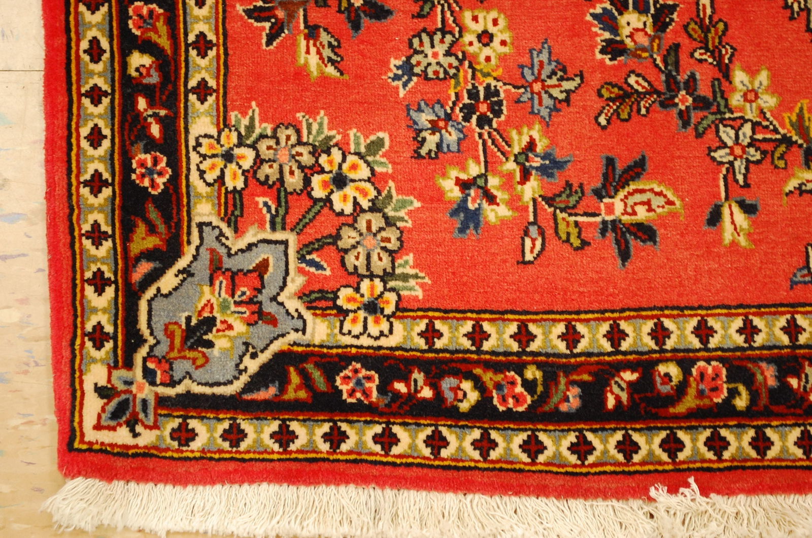 PERSIAN KESHAN RUG 2'7" x 3'3" - 5