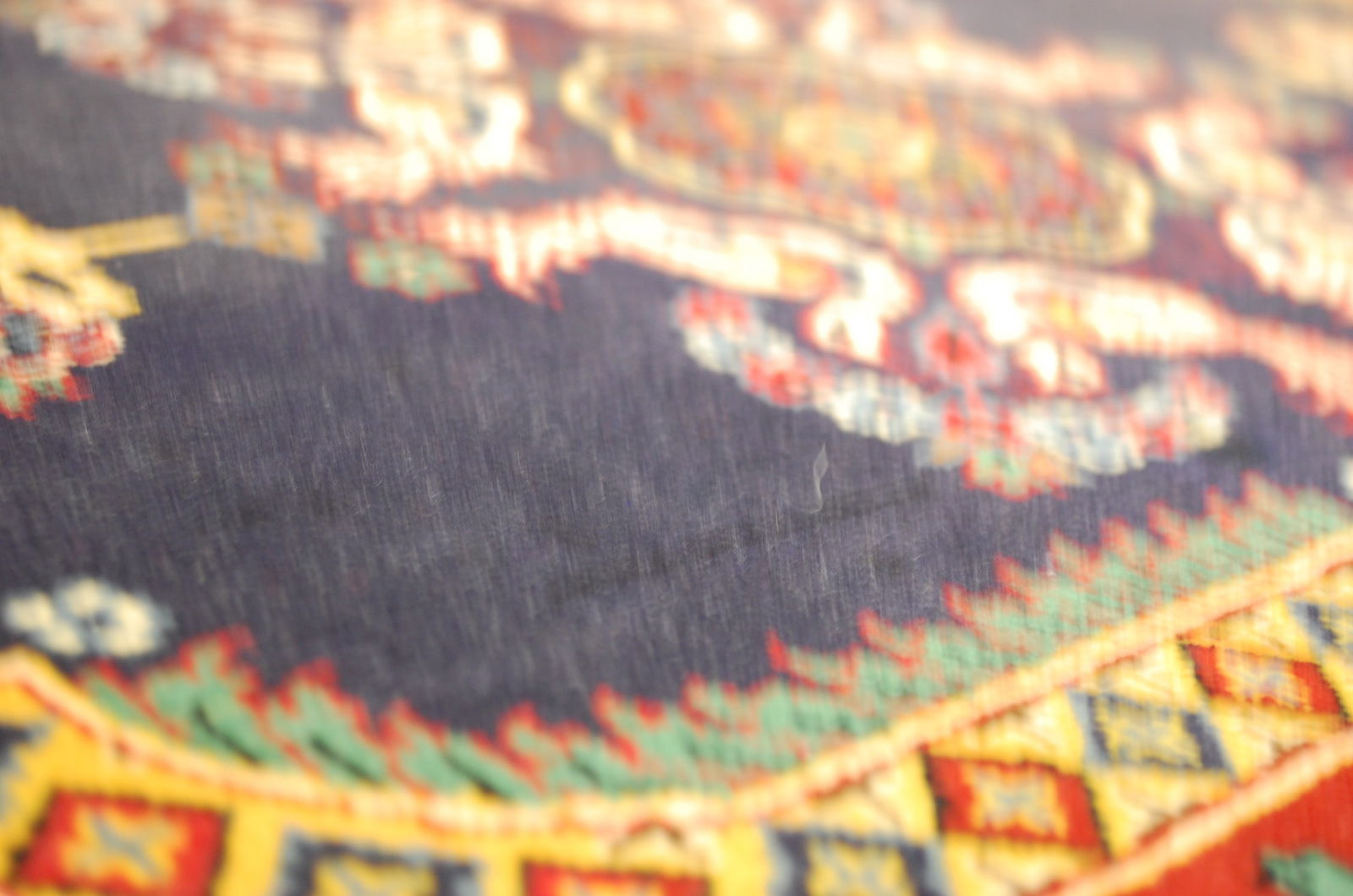 PERSIAN KESHAN RUG 2'3"x3'3" - 9