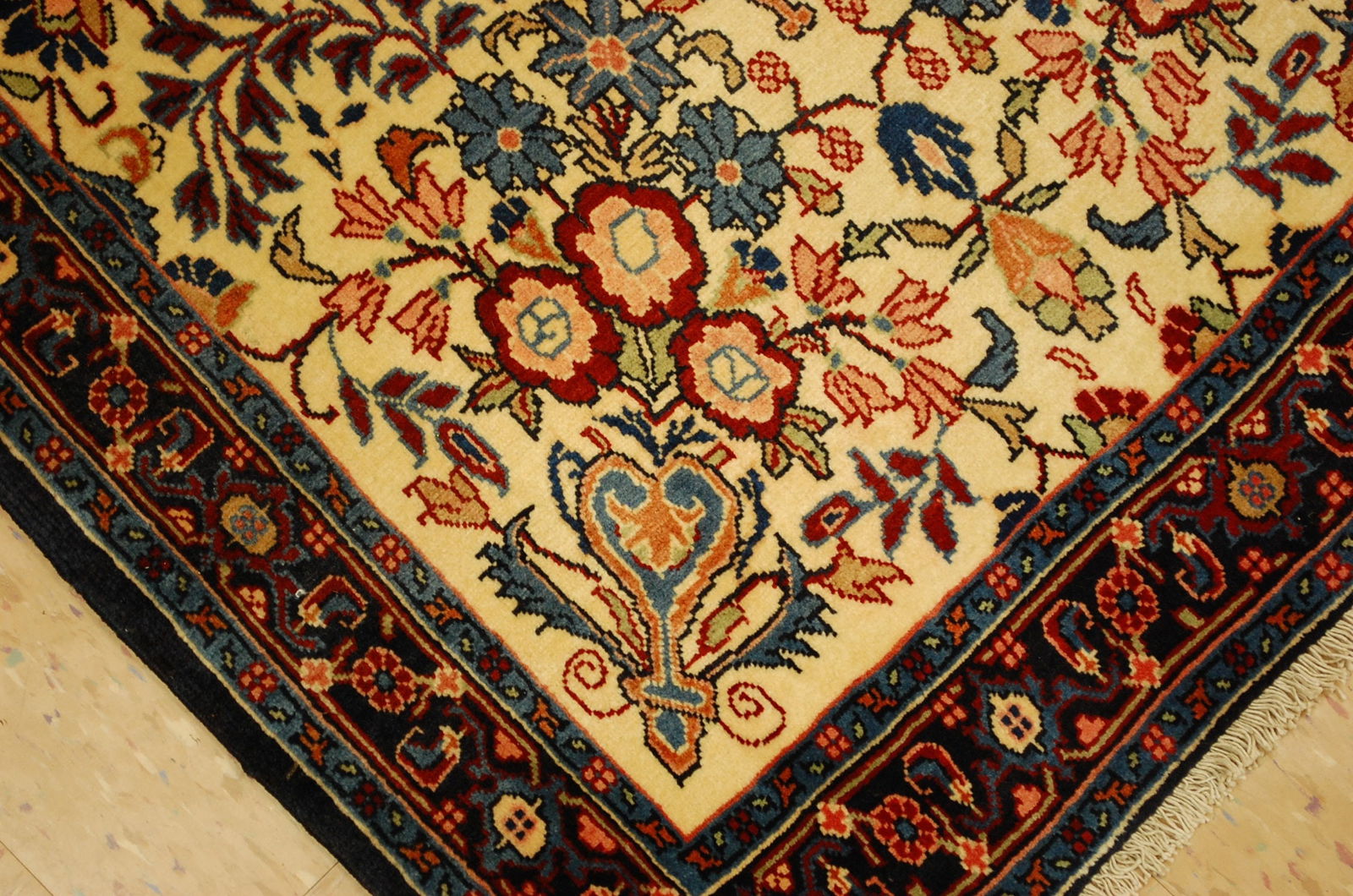 Persian Bijar Rug 2'6" x 3'8" - 8