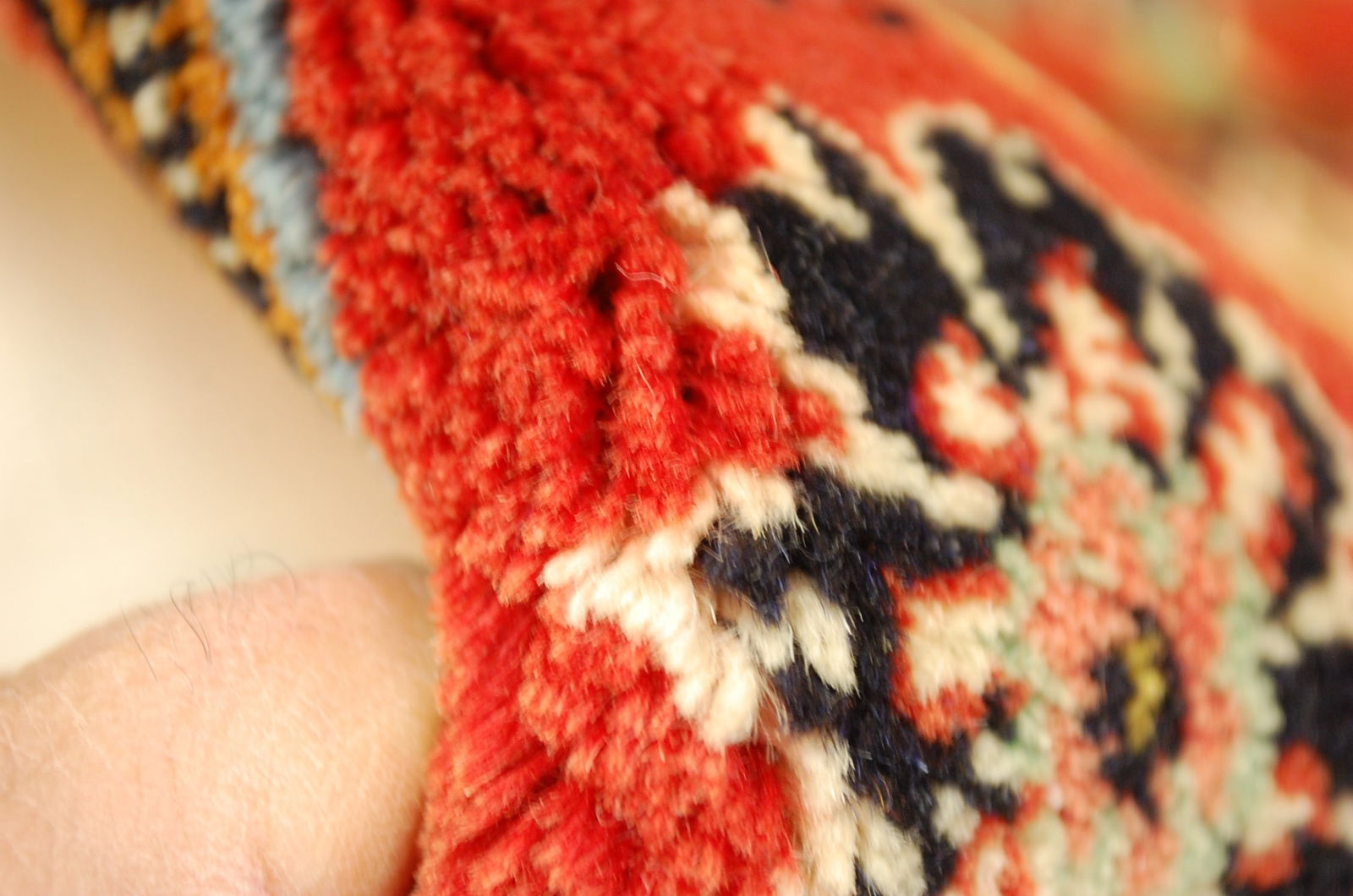 PERSIAN KESHAN RUG 2'8" x 3'11" - 8