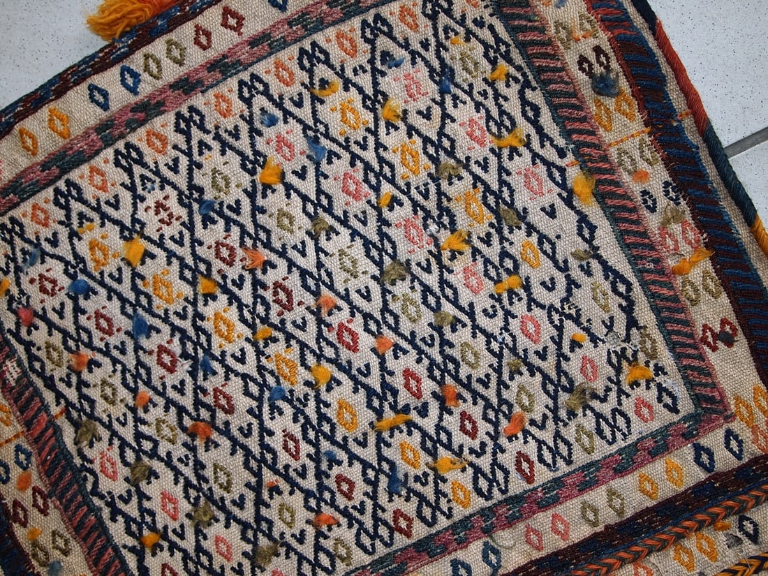 Handmade antique Persian Sumak sadle double bag 1.8' x 3.3' ( 55cm x 100cm) 1940s - 4