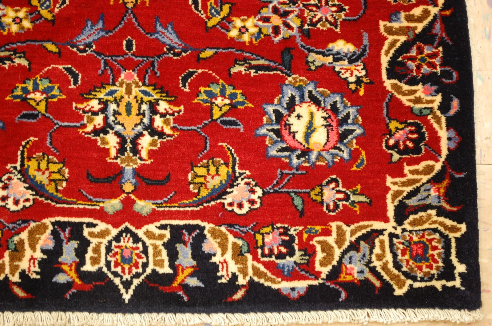 PERSIAN KESHAN RUG 2'5" x 4'1" - 4