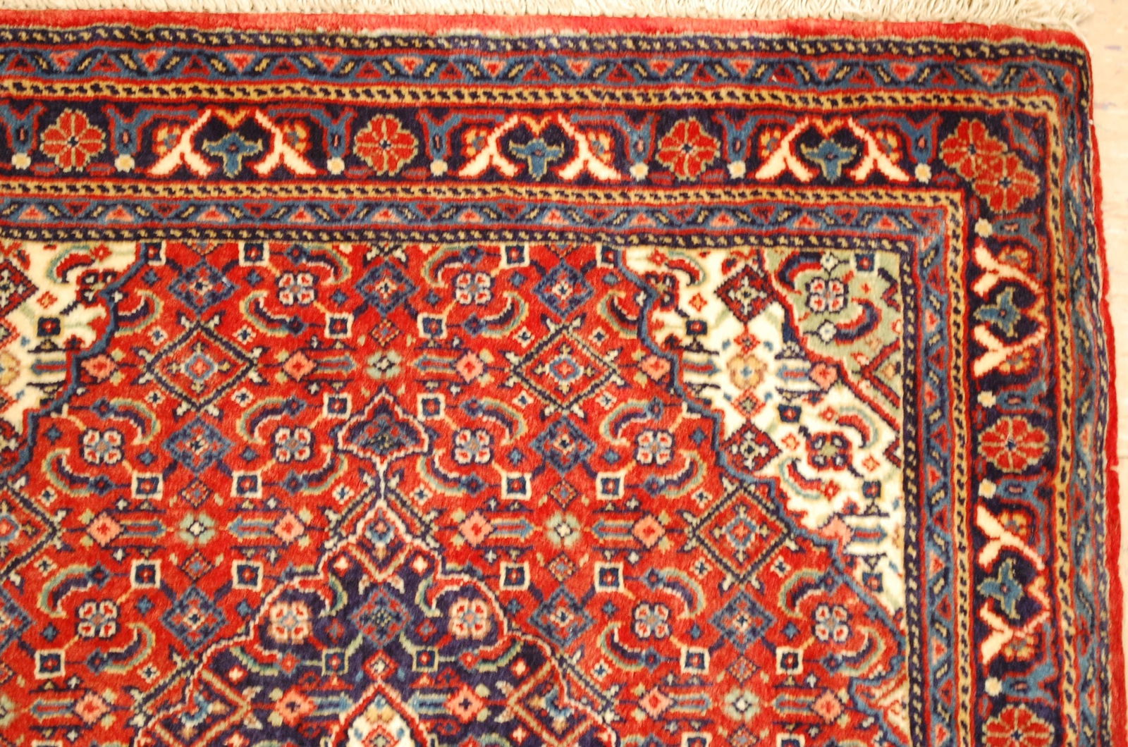 PERSIAN SARUK RUG 2' 2" x 2' 6" - 4