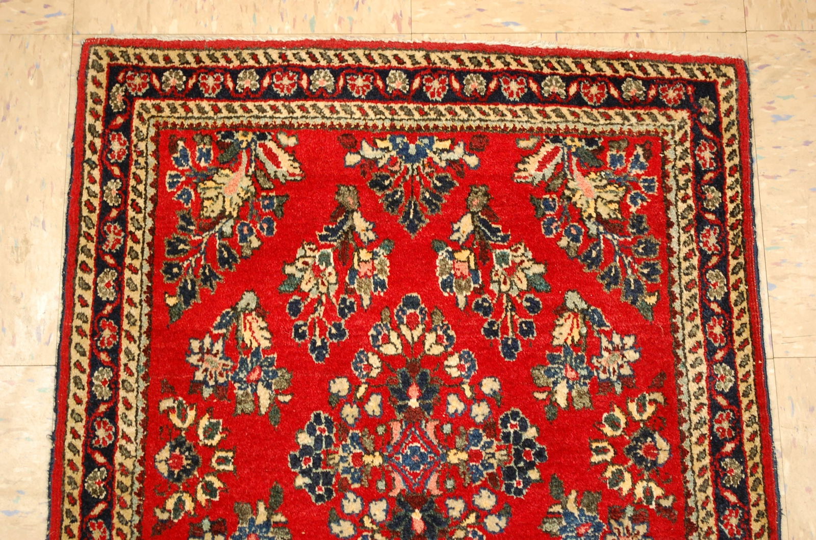 PERSIAN SARUK RUG size is 2' x 2'6" - 3