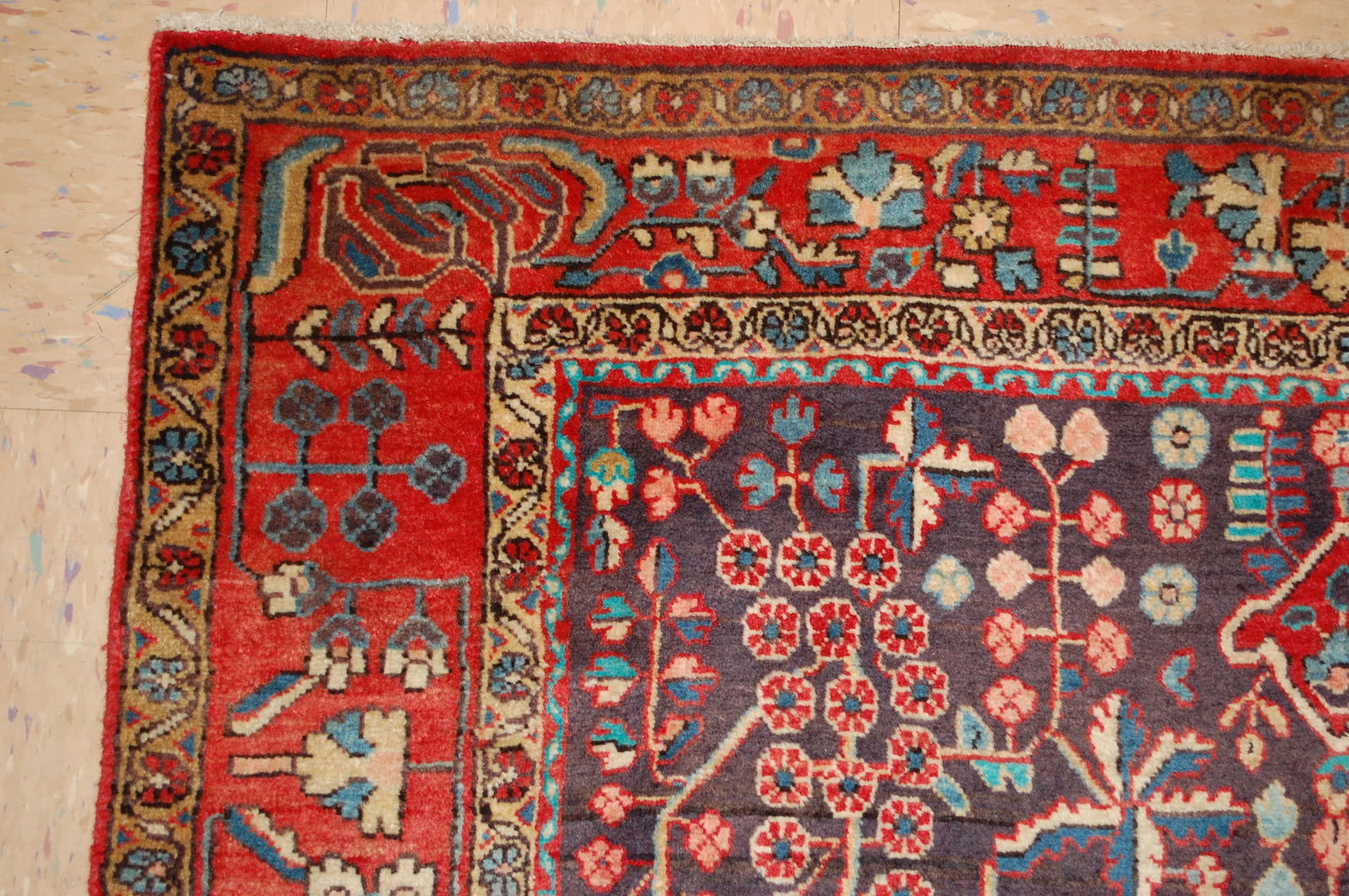 PERSIAN SARUK RUG 4'1" X 6'6" - 4