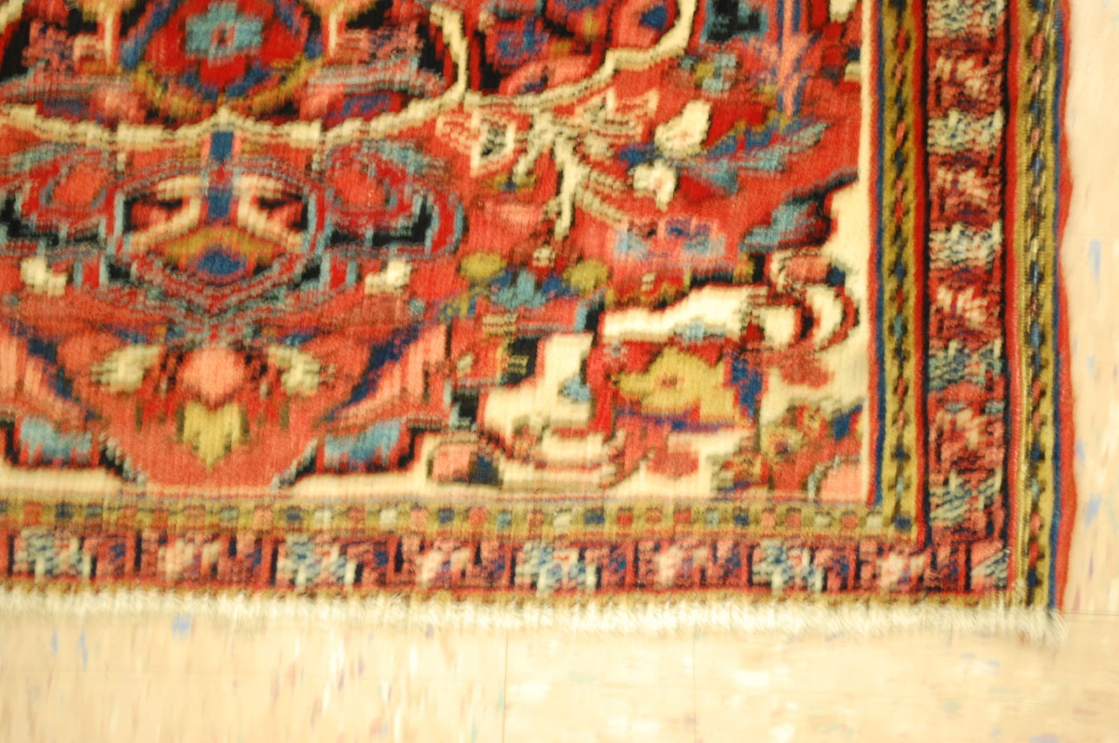 PERSIAN HERIZ RUG 2'8" x 2'11" - 7