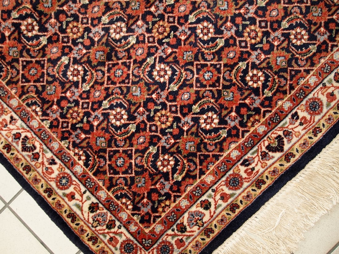 Handmade vintage Indo-Tabriz rug 3.3' x 4.2' (100cm x 130cm) 1980s - 5